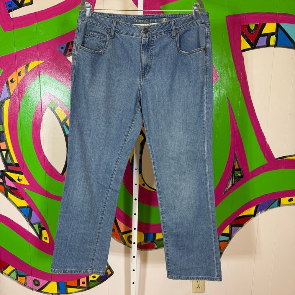 Faded Glory Blue Straight Jeans with Classic Stitching. Size 14P. Excellent cond